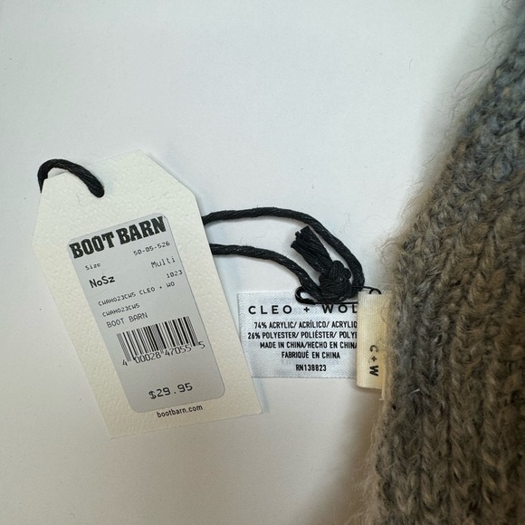 Women’s Space Dye Scarf with fringe accents on trim - Picture 4 of 4